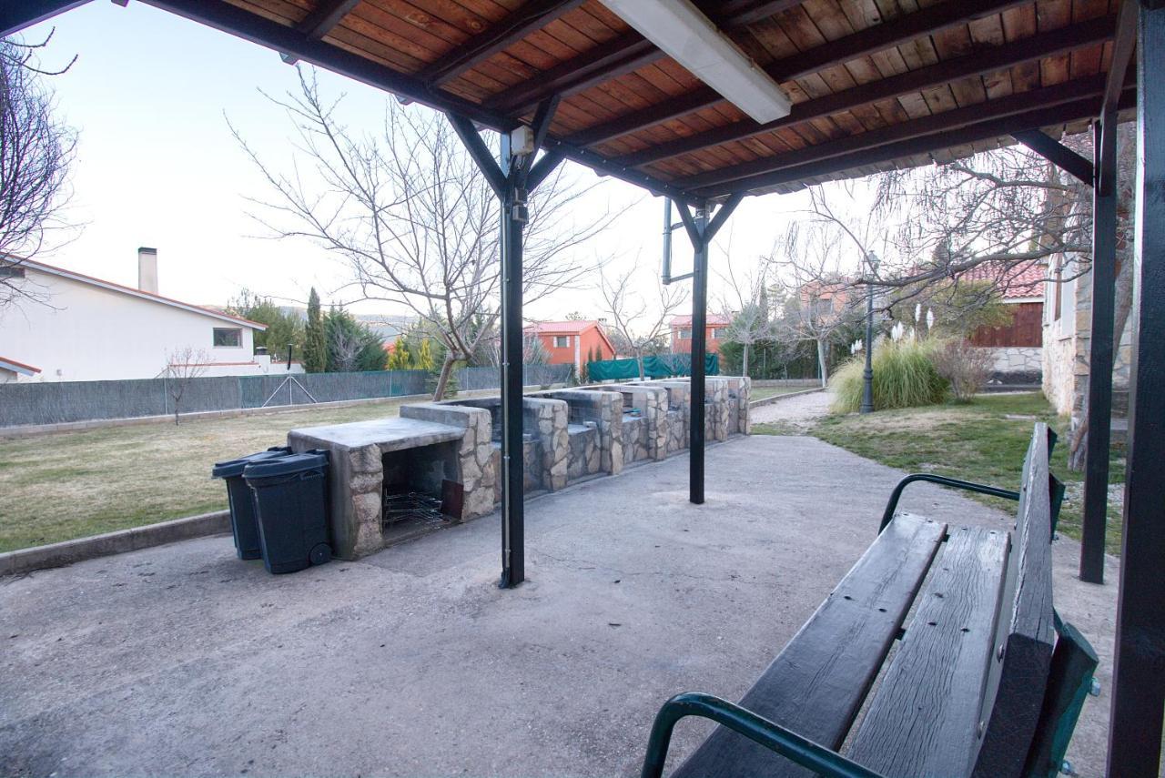 Aventura & Relax Cabanas Pena La Higuera Villalba de la Sierra Eksteriør billede
